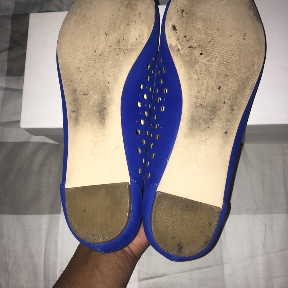Calvin Klein Flats - Picture 4 of 5